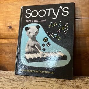 Sootys First Annual, The Daily Mirror